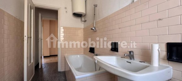 2 Schlafzimmer Wohnung in Asti, Italy, Nr. 346382 14