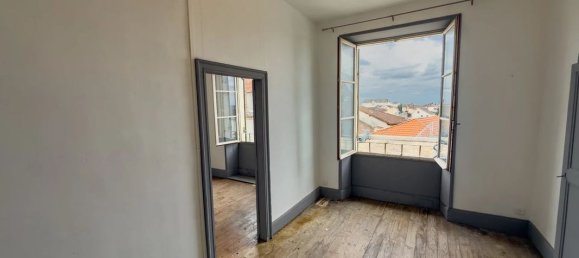 6 bedrooms House in Thiviers, France No. 335460 16