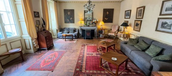 6 bedrooms House in Thiviers, France No. 335460 2