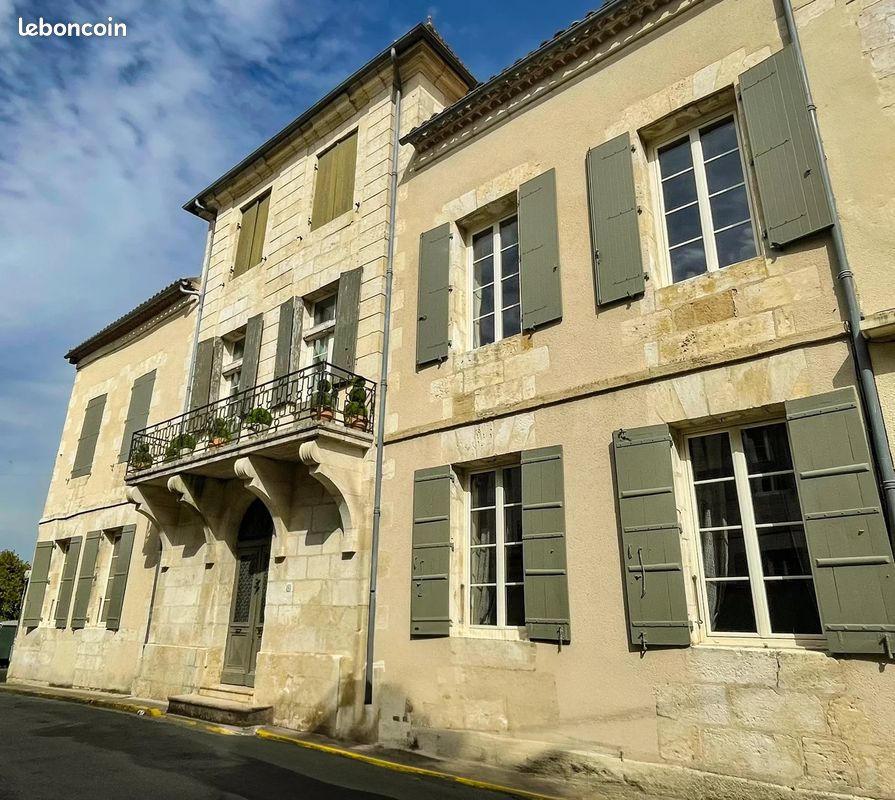 6 bedrooms House in Thiviers, France No. 335460