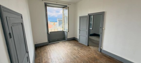 6 bedrooms House in Thiviers, France No. 335460 15