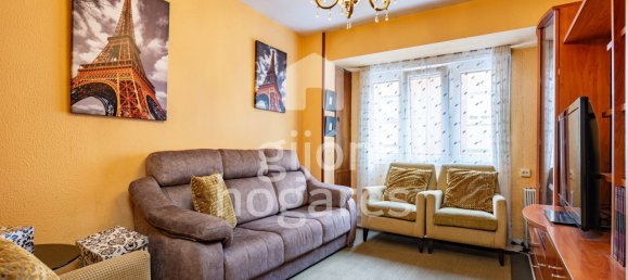 Apartamento de 3 dormitorios en Gijón, Spain No. 169895 26