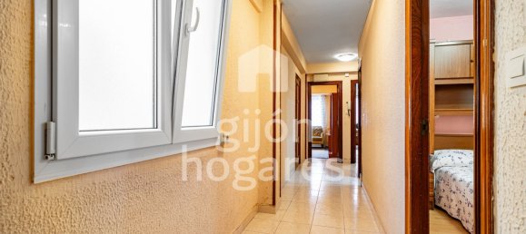 Apartamento de 3 dormitorios en Gijón, Spain No. 169895 16