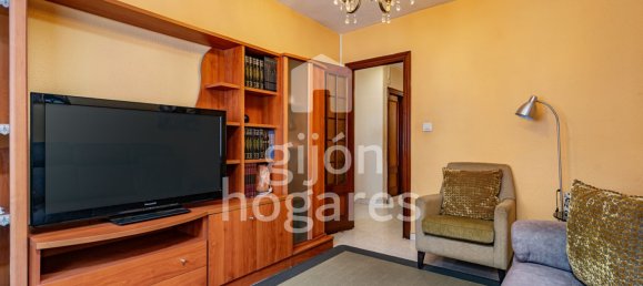 Apartamento de 3 dormitorios en Gijón, Spain No. 169895 9
