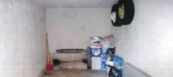 4-salle Appartement à Voghera, Italy No. 144986 19