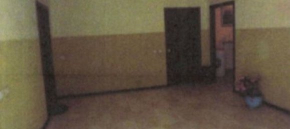 4-salle Appartement à Voghera, Italy No. 144986 6