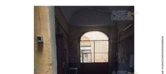 35-salle Appartement à Torre Annunziata, Italy No. 9530 3