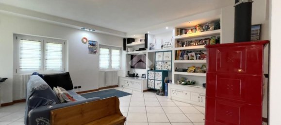 3 rooms Apartment in Chiuro, Italy No. 187080 30