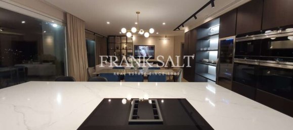 3 bedrooms Penthouse in Sliema, Malta No. 11029 15