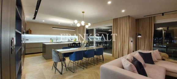 3 bedrooms Penthouse in Sliema, Malta No. 11029 13