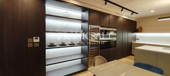 3 bedrooms Penthouse in Sliema, Malta No. 11029 18