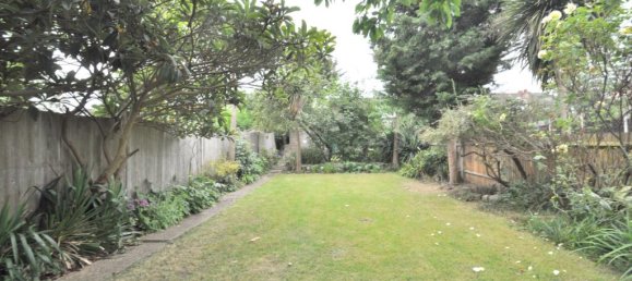 4 Schlafzimmer Haus in Norbury, United Kingdom, Nr. 13442 13