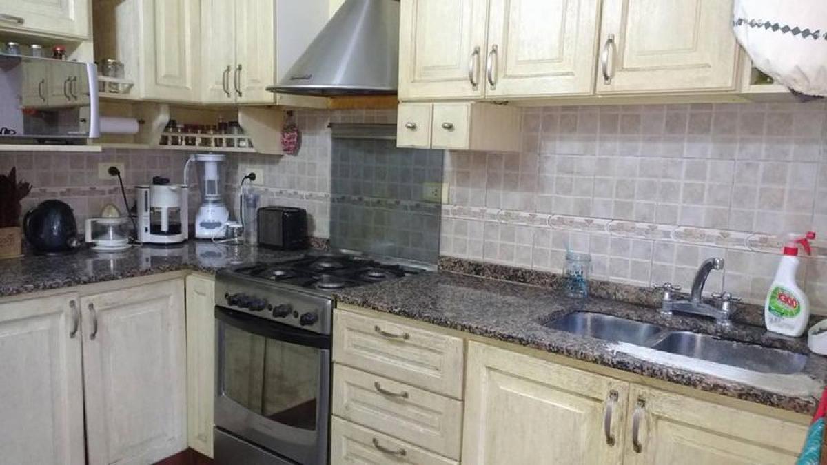 3 bedrooms House in Buenos Aires, Argentina No. 86649