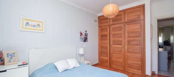 5 bedrooms Villa in Cascais, Portugal No. 131829 18