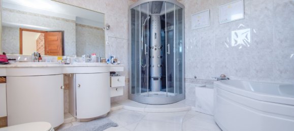 5 bedrooms Villa in Cascais, Portugal No. 131829 17