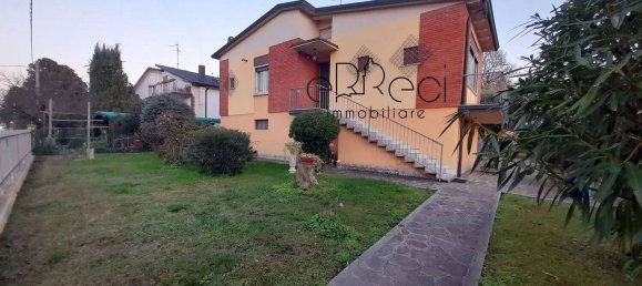 6 غرف نوم فيلا في Curtatone, Italy رقم 347600 26