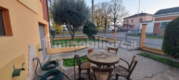 6 غرف نوم فيلا في Curtatone, Italy رقم 347600 18