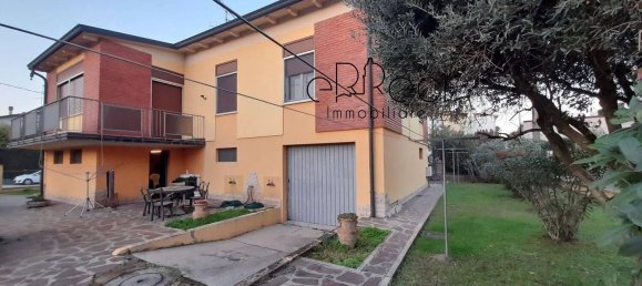 6 غرف نوم فيلا في Curtatone, Italy رقم 347600 19