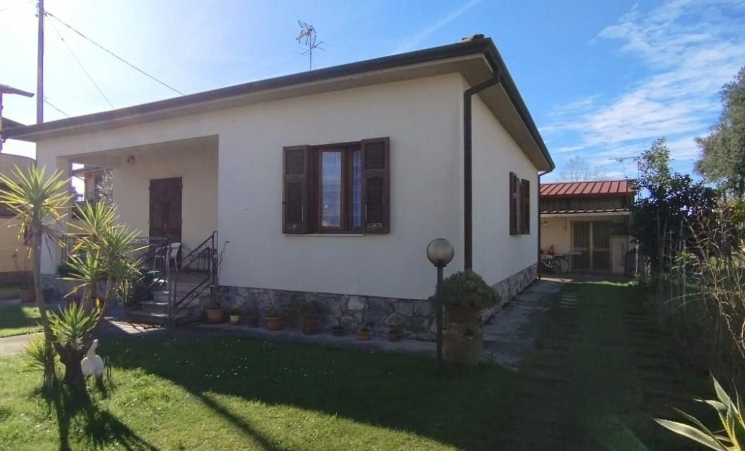 Villa de 6 divisões em Massa, Italy N.º 216478