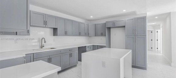 5 bedrooms Villa for rent in Miami, Miami-Dade, Florida, USA № 614371 10