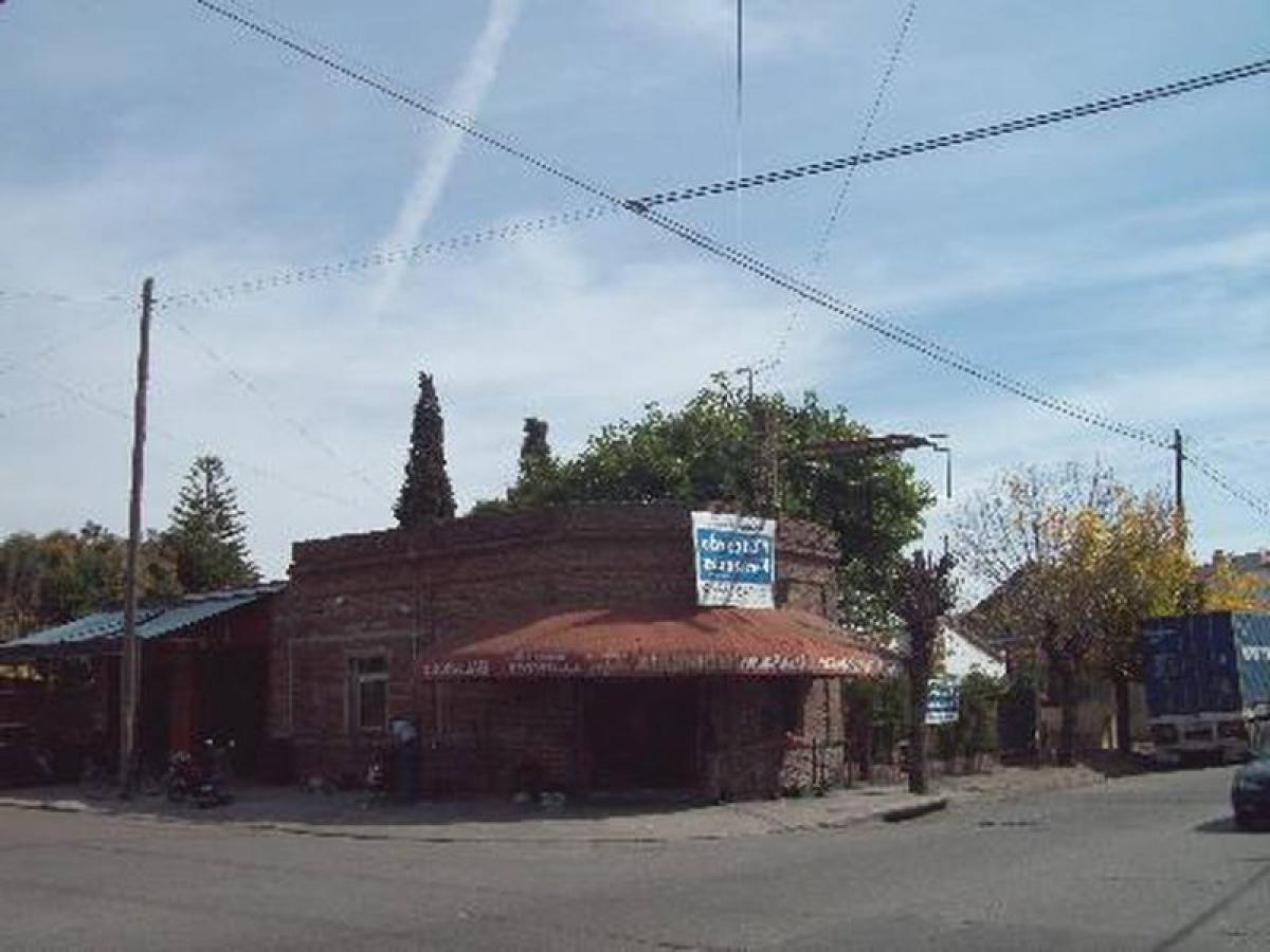 Grundstück in Lanus, Argentina, Nr. 47412