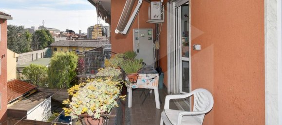 Apartamento de 2 divisões em Parabiago, Italy N.º 28726 3
