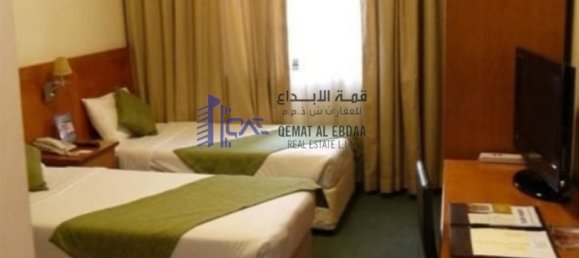 3901.9277m² Property in Dubai, UAE No. 836 2