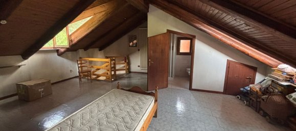 Вилла с 6 комнатами в Кокконато, Италия № 258960 25