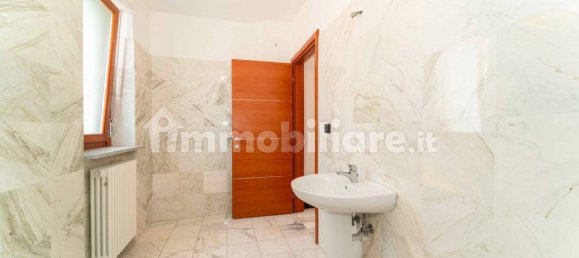 2 Schlafzimmer Penthouse in Turin, Italy, Nr. 12612 16