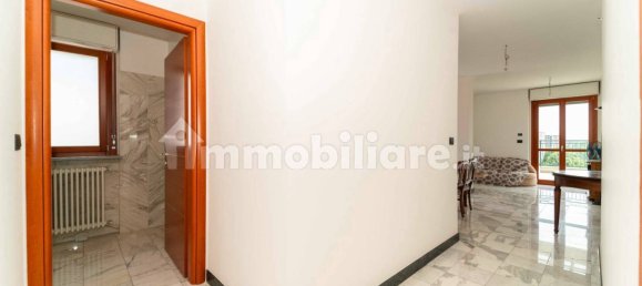 2 Schlafzimmer Penthouse in Turin, Italy, Nr. 12612 8