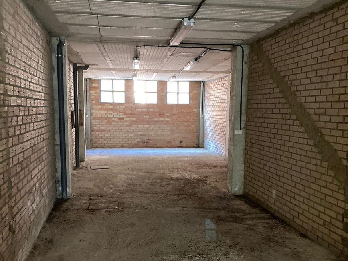 Propriété commerciale à Medina de Pomar, Spain 106m² No. 73168