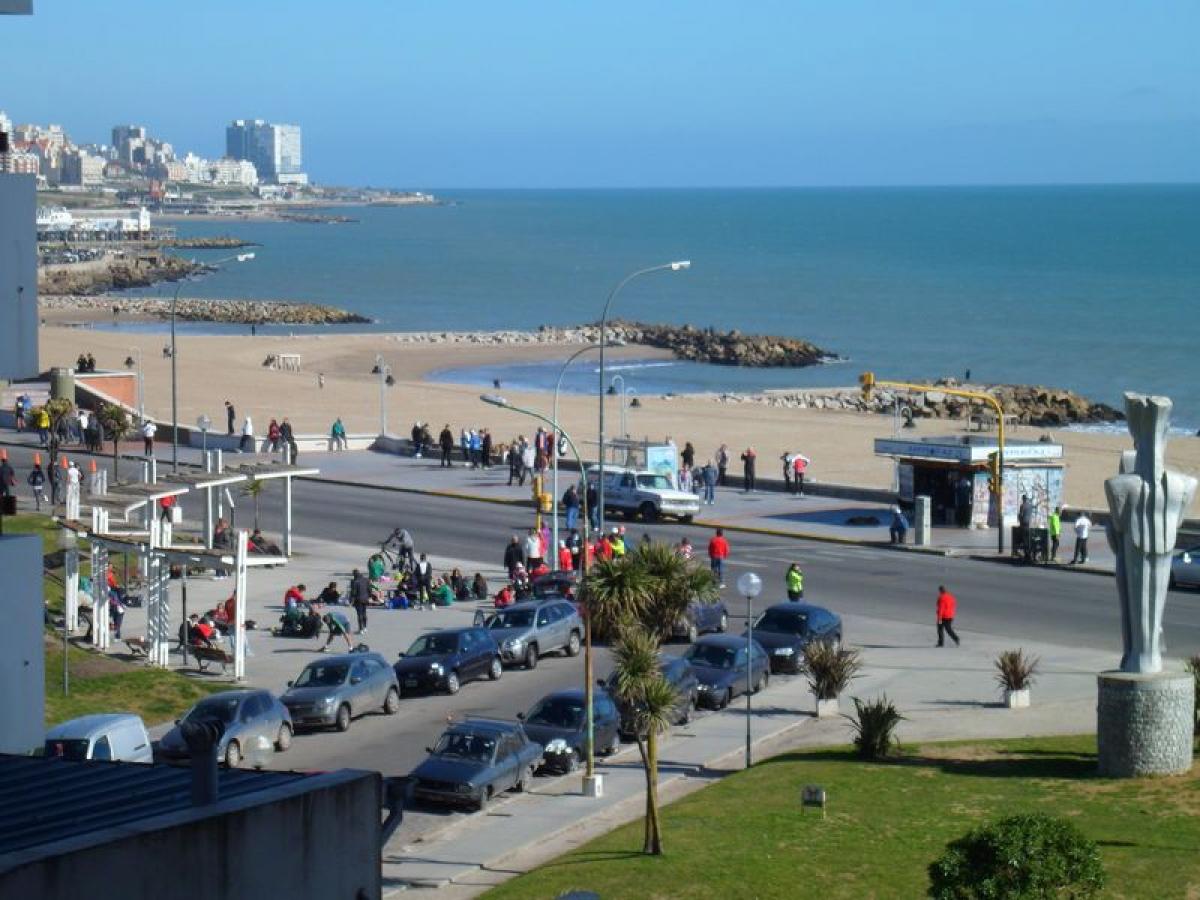 3 bedrooms Apartment in Mar del Plata, Argentina No. 78974