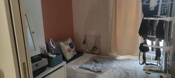 Studio in Paris, France No. 356797 3