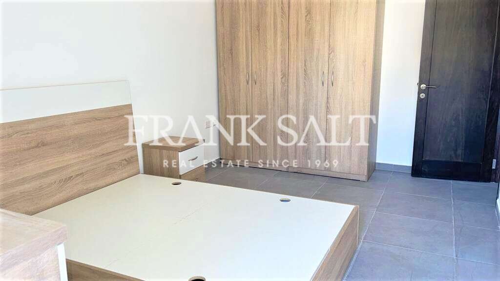 Apartamento T1 em Ta' Xbiex, Malta N.º 4745