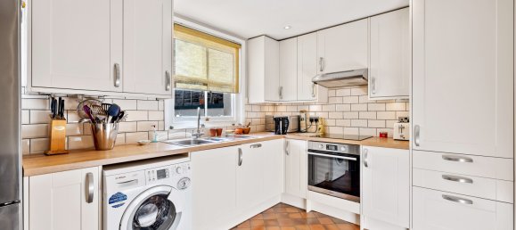 3 Schlafzimmer Haus in Redhill, United Kingdom, Nr. 1025 4