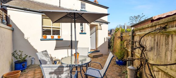 3 Schlafzimmer Haus in Redhill, United Kingdom, Nr. 1025 12