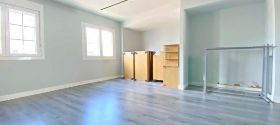 Gewerbliche Immobilie in A Coruna, Spain 87m², Nr. 42365 15