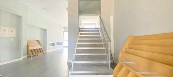 Gewerbliche Immobilie in A Coruna, Spain 87m², Nr. 42365 16