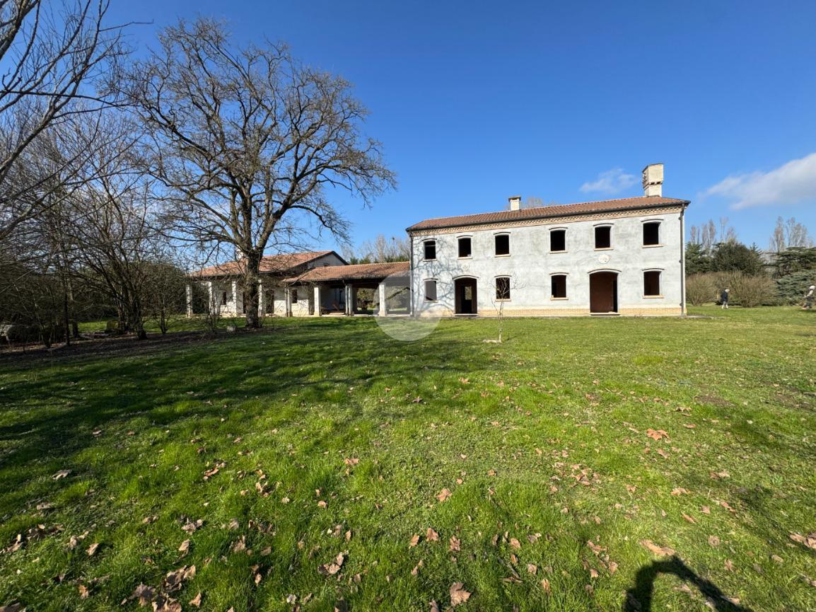 4 rooms Villa in Vigonza, Italy No. 14740