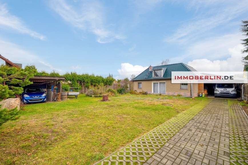 3 rooms House in Brandenburg, Germany No. 11997