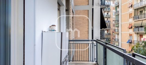 3 bedrooms Apartment in Rome, Italy No. 341804 27