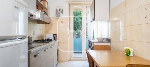 3 bedrooms Apartment in Rome, Italy No. 341804 9