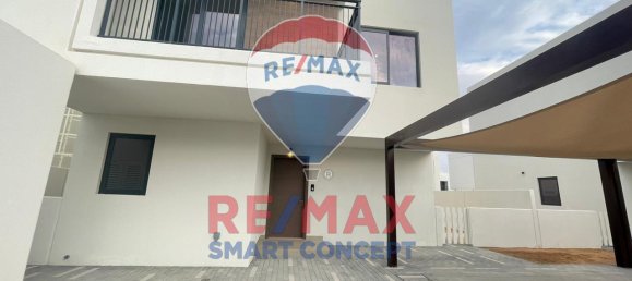 4 bedrooms Villa in Yas Island, UAE No. 23611 2