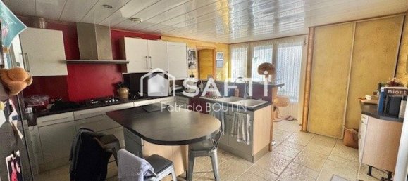 2 bedrooms House in Niort, France No. 335032 3