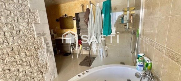 2 bedrooms House in Niort, France No. 335032 9