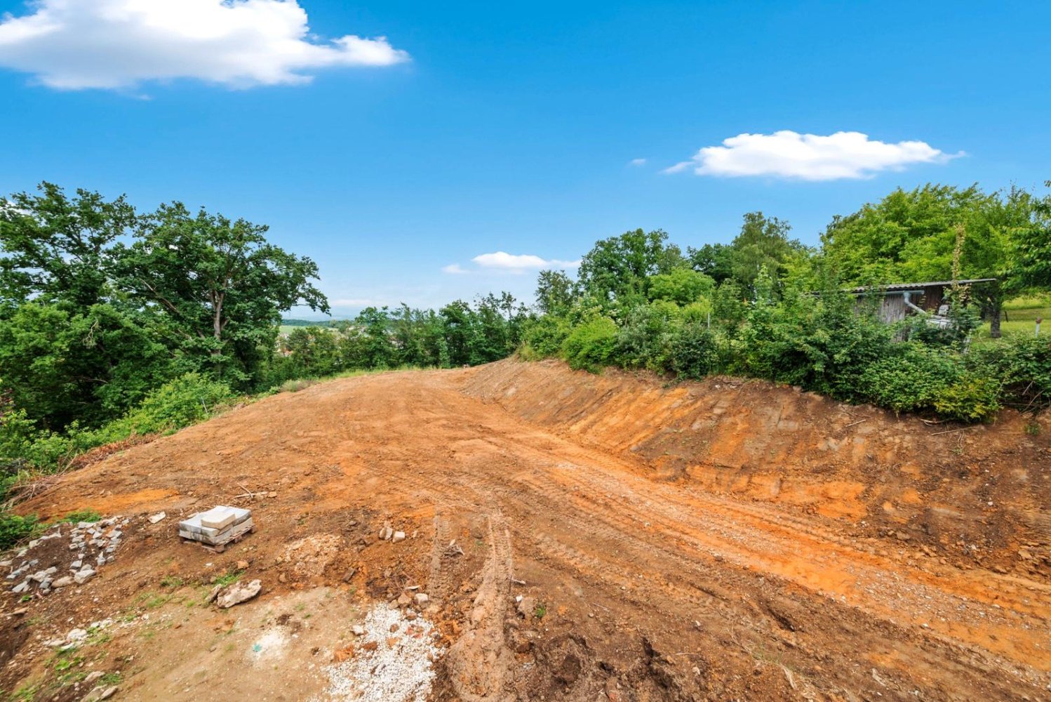  Land in Deggendorf, Germany No. 260359