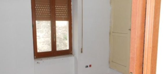 5 rooms House in Marzano Appio, Italy No. 174083 12