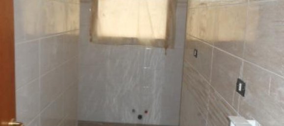 5 rooms House in Marzano Appio, Italy No. 174083 10