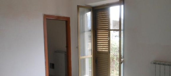 5 rooms House in Marzano Appio, Italy No. 174083 5