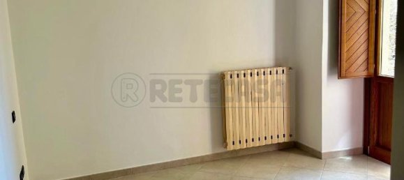 3 rooms Apartment in Catanzaro, Italy No. 177774 14